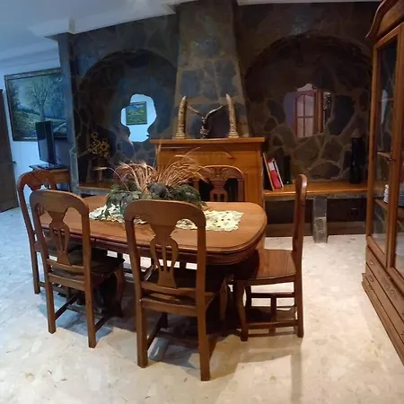 Дом отдыха Casa Con Piscina Privada *